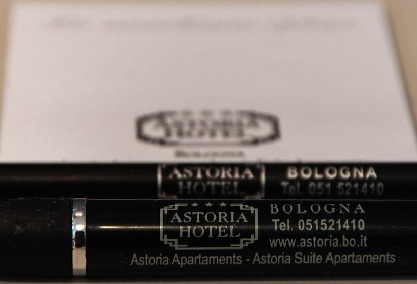 Habitació Triple Clàssica, Astoria