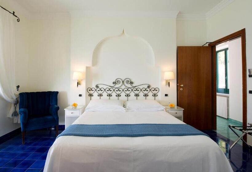 Номер Deluxe с Гидромассажем, Aurora