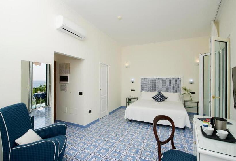 Номер Deluxe с Гидромассажем, Aurora