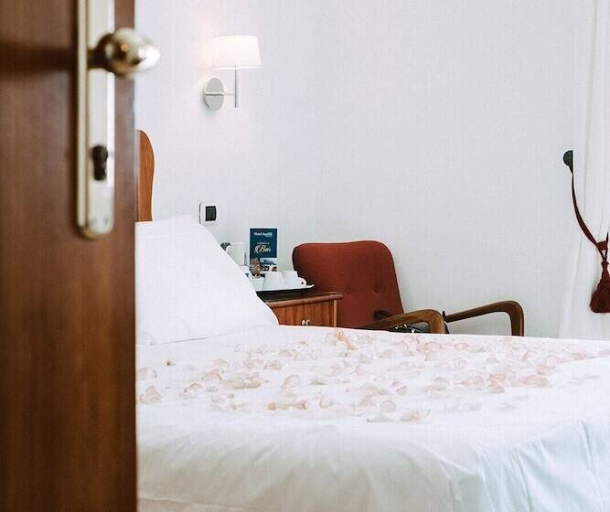 Номер Стандарт, Aurora