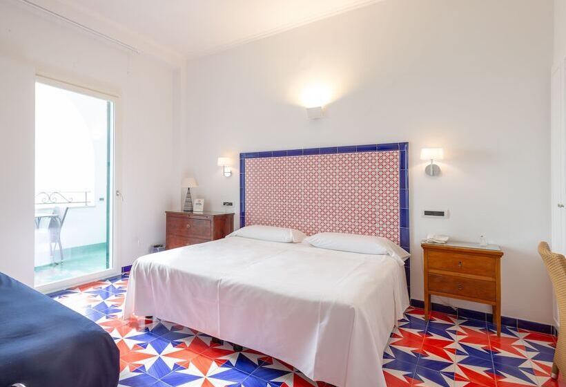 Номер Стандарт Вид на Море, Aurora