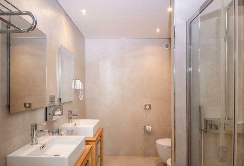 Люкс с Террасой, Calabona