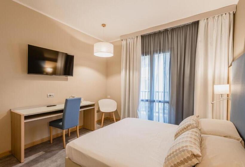 Номер Стандарт Вид на Море, Calabona