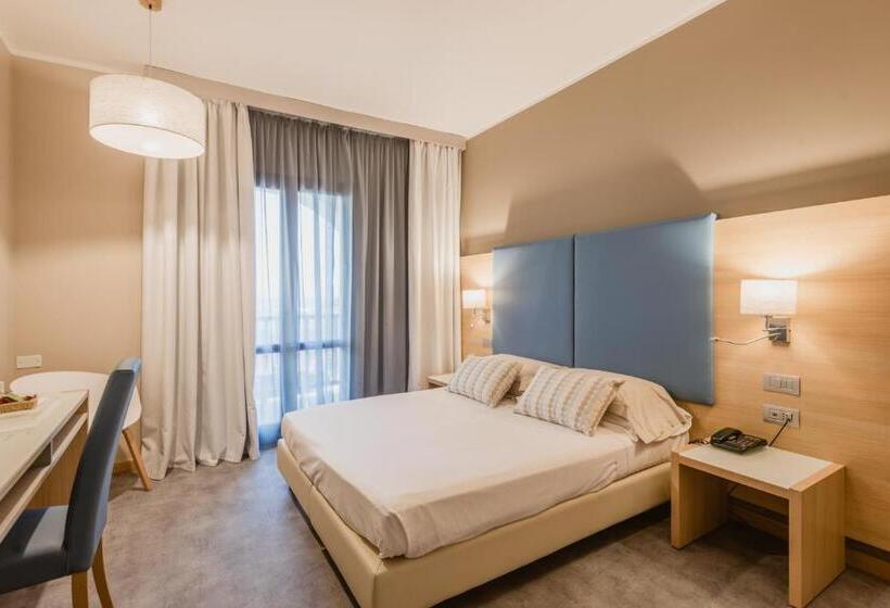 Номер Стандарт Вид на Море, Calabona