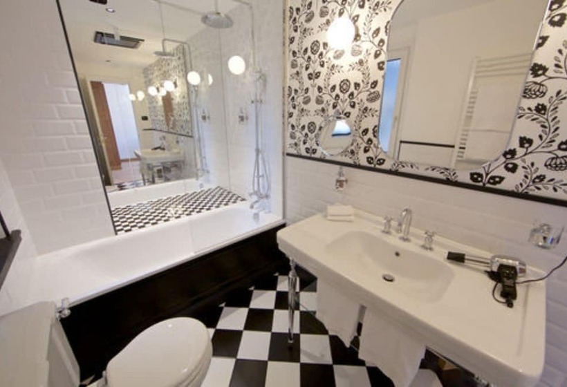 اتاق استاندارد با چشمانداز شهر, Duca D Aosta