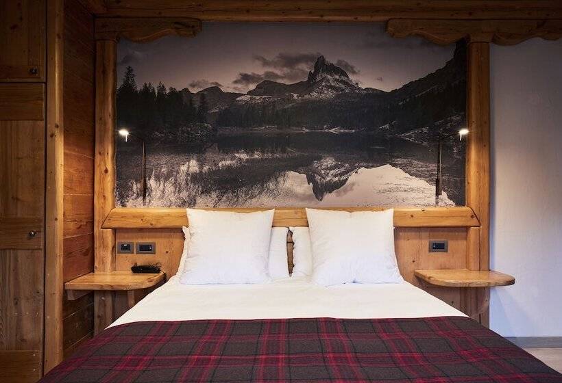 Номер Superior, Europa