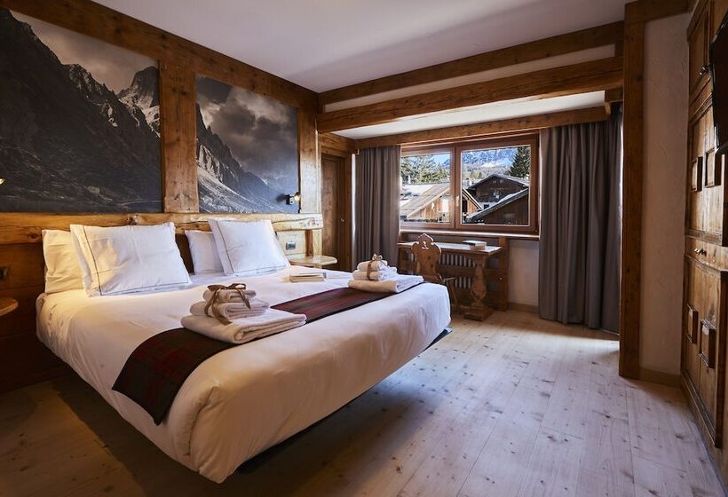 Номер Superior, Europa