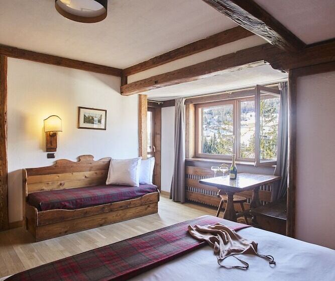 Полулюкс, Europa