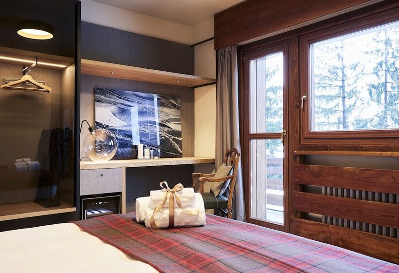 Полулюкс, Europa