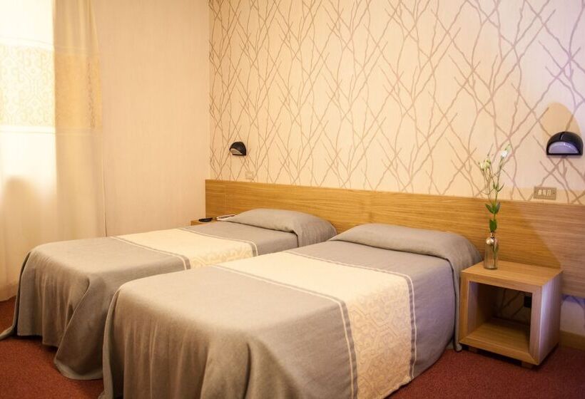 חדר קלאסי, Italia