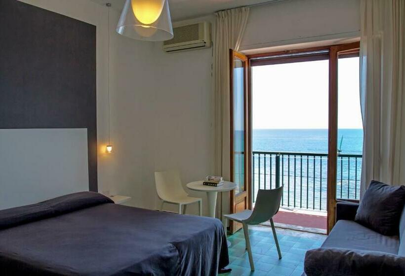 Номер Стандарт Вид на Море с Балконом, La Playa