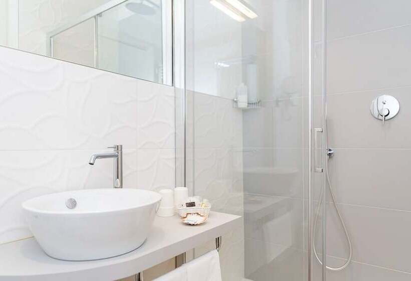 デラックスルーム, Majestic