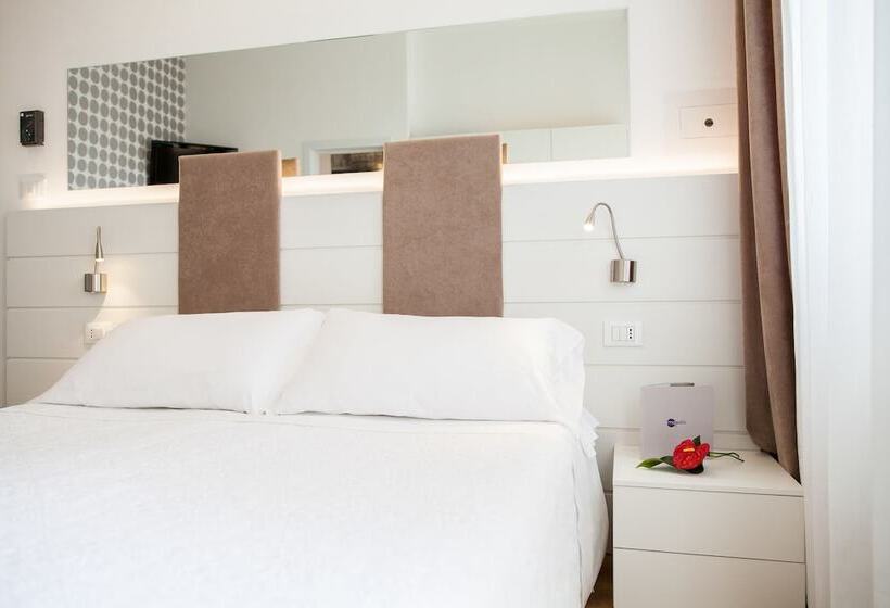 デラックスルーム, Majestic