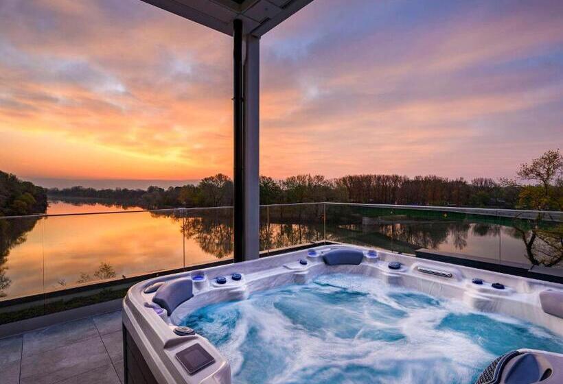 חדר אקזקיוטיב, Mercure Tokaj Center