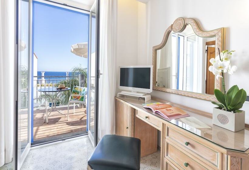 Номер Стандарт Вид на Море Боковой, Parco Smeraldo Terme