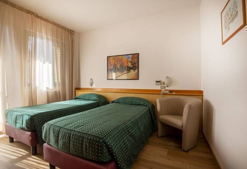 اتاق استاندارد, Pennile