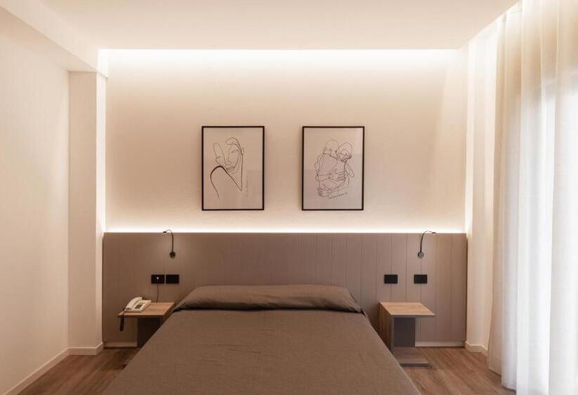 سوییت جونیور لوکس, Renzo