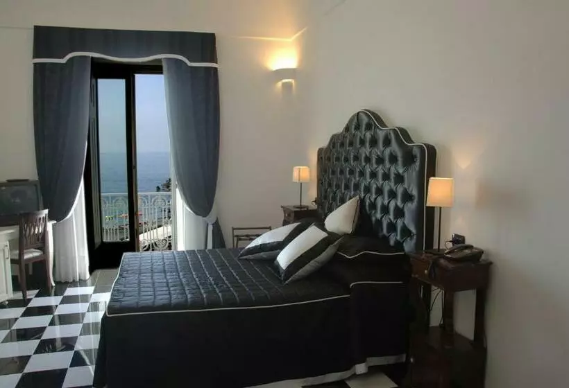 اتاق لوکس, Residence Amalfi