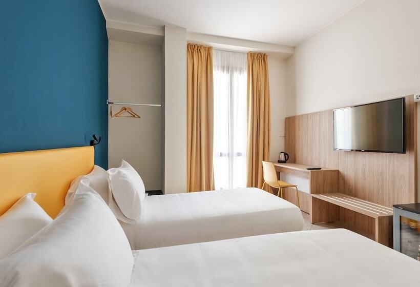 חדר סטנדרט, Riva