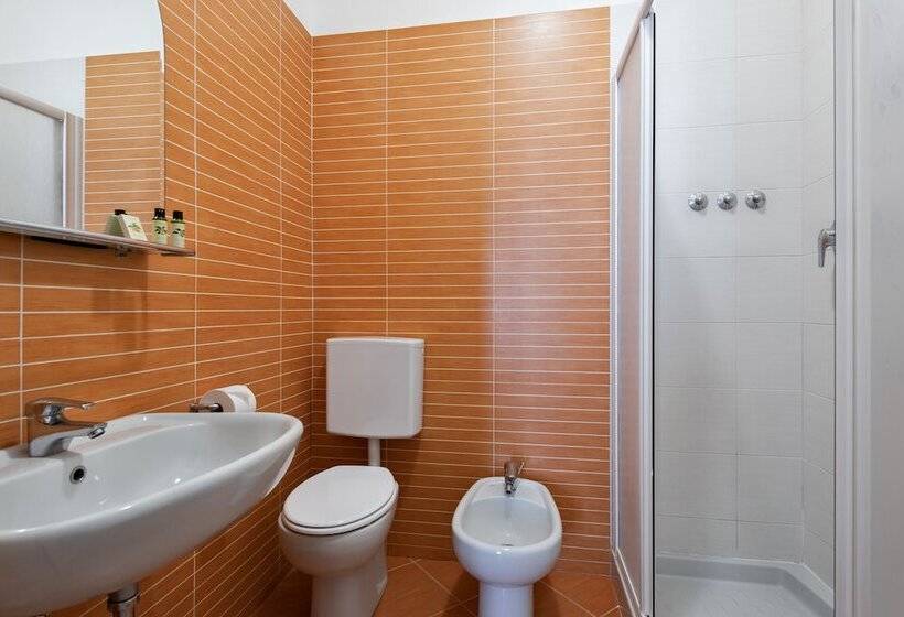 חדר סטנדרט יחיד, Riva