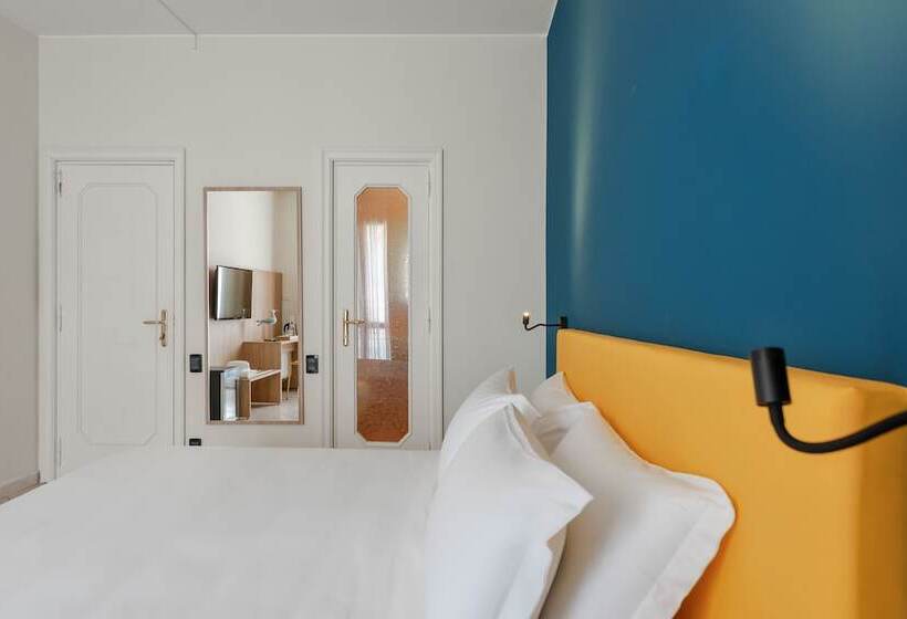 חדר סטנדרט, Riva