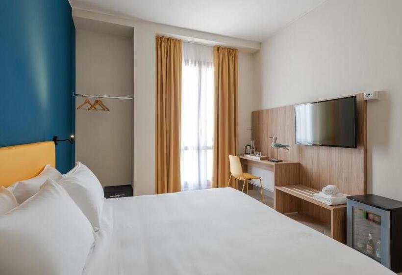 חדר סטנדרט, Riva