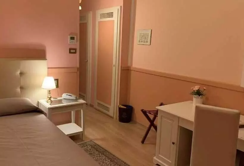 اتاق استاندارد یک نفره, Roma