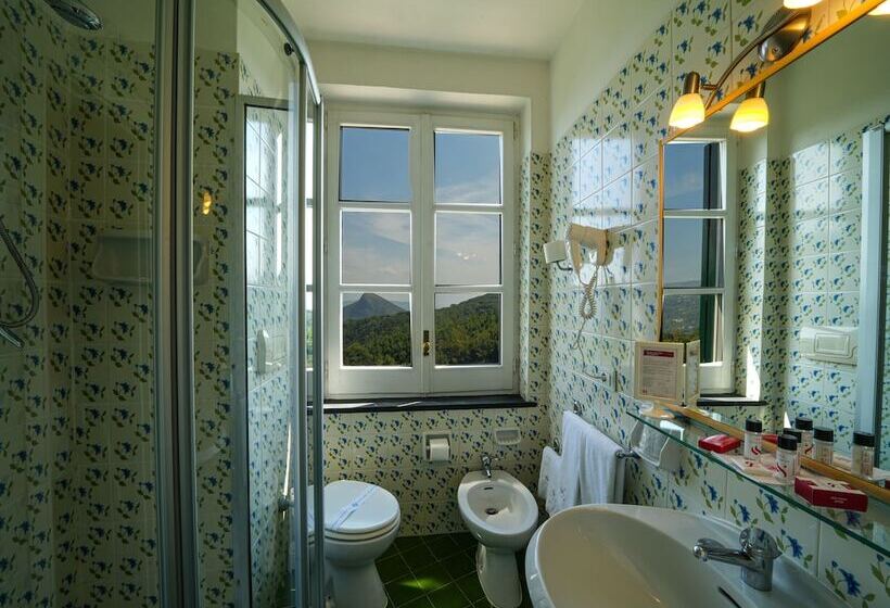 חדר סטנדרט, Scapolatiello