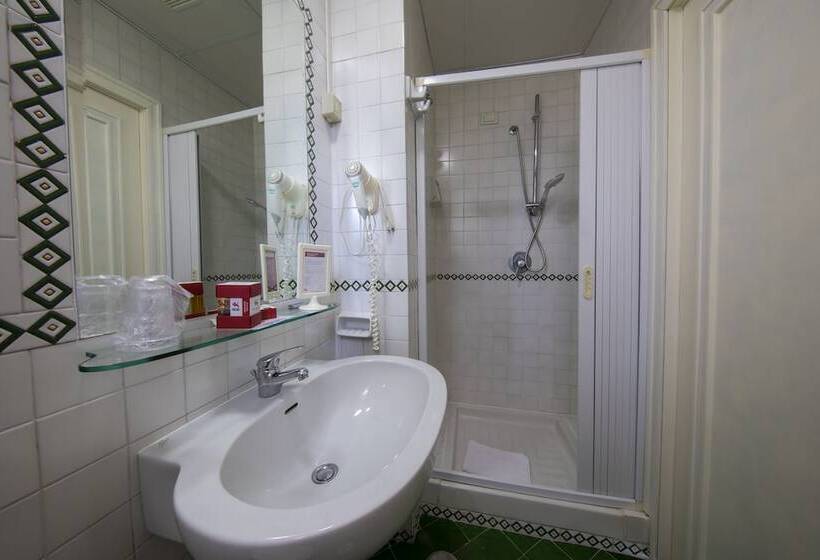 חדר סטנדרט, Scapolatiello