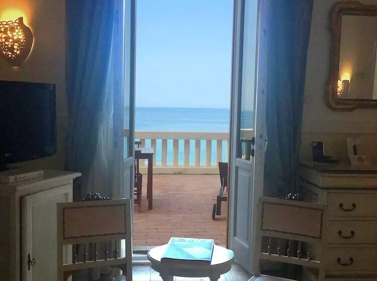オーシャンビュースタンダードルームバルコニー付き, Villa Las Tronas Hotel & Spa
