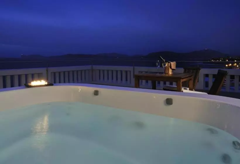 Superior suite with terrace, Villa Las Tronas Hotel & Spa
