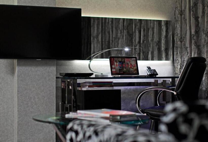 استودیو اجرایی, Kew Green Hotel Wanchai Hong Kong