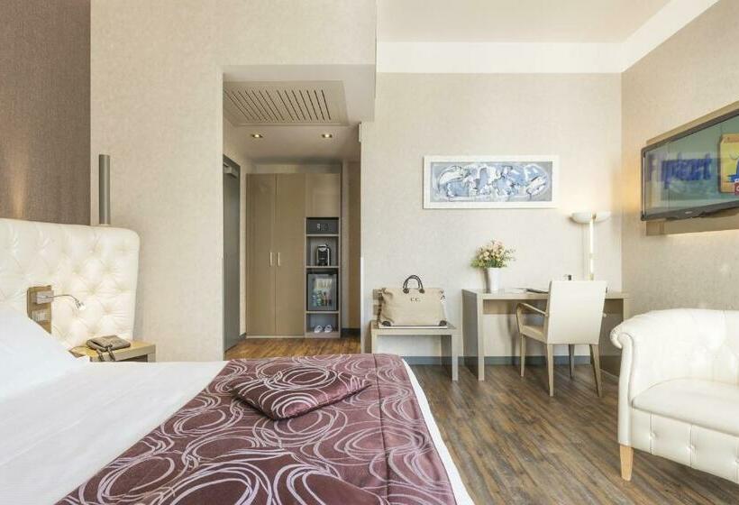 سوییت جونیور, C Hotels Atlantic
