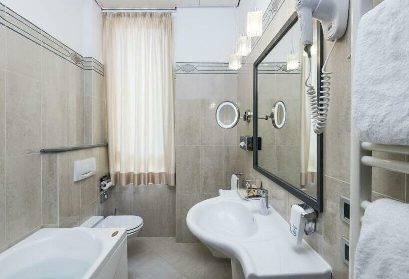 سوییت جونیور, C Hotels Atlantic