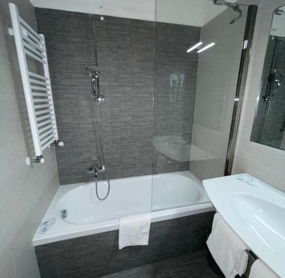 디럭스 룸, Albatros