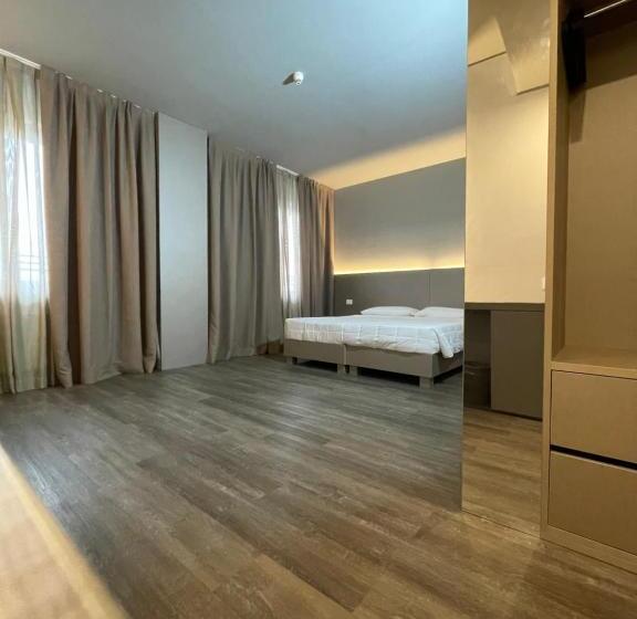 디럭스 룸, Albatros