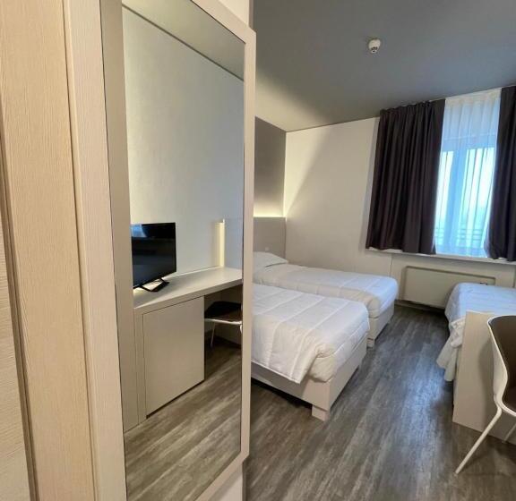 디럭스 트리플 룸, Albatros