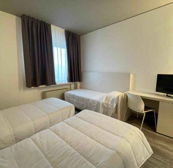 디럭스 트리플 룸, Albatros