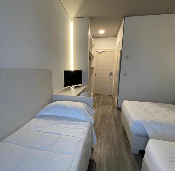 디럭스 트리플 룸, Albatros