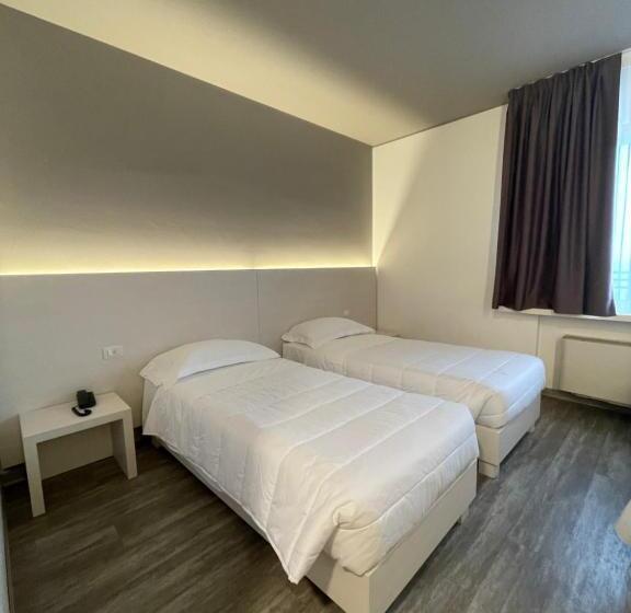 디럭스 트리플 룸, Albatros