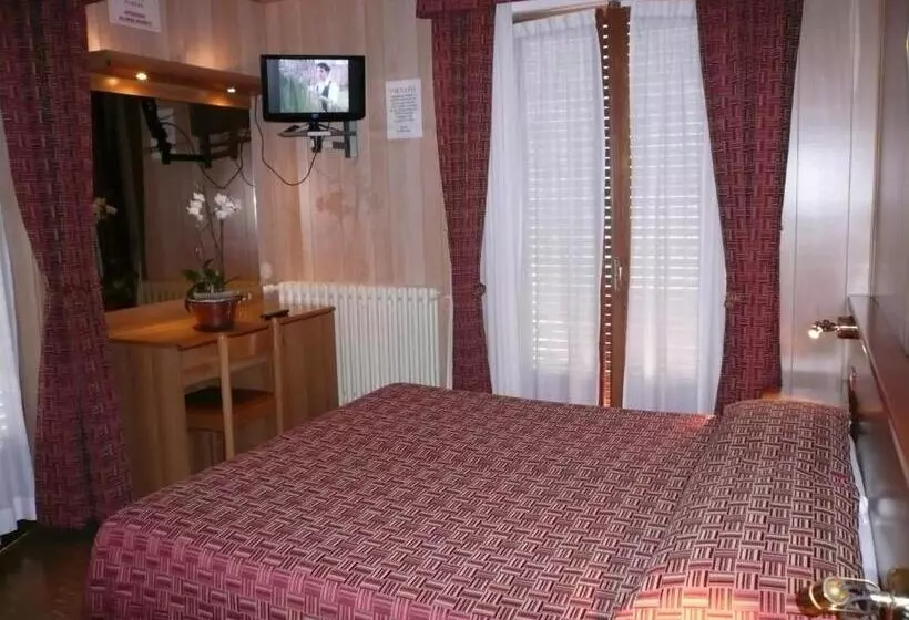 マウンテンビュースタンダードルーム, Albergo Panice