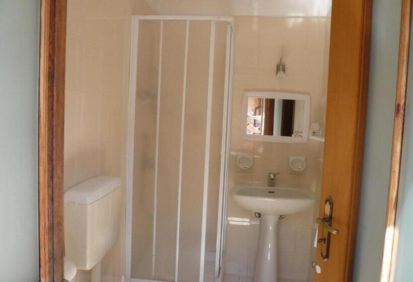 スタンダードトリプルルーム, Albergo Panice