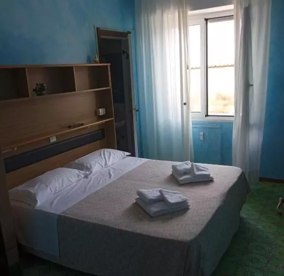 اتاق استاندارد یک نفره, Albergo Stella Di Mare