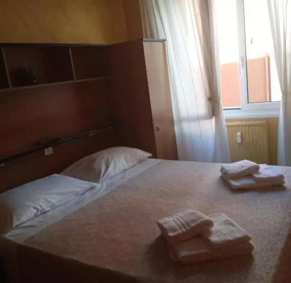 اتاق استاندارد یک نفره, Albergo Stella Di Mare