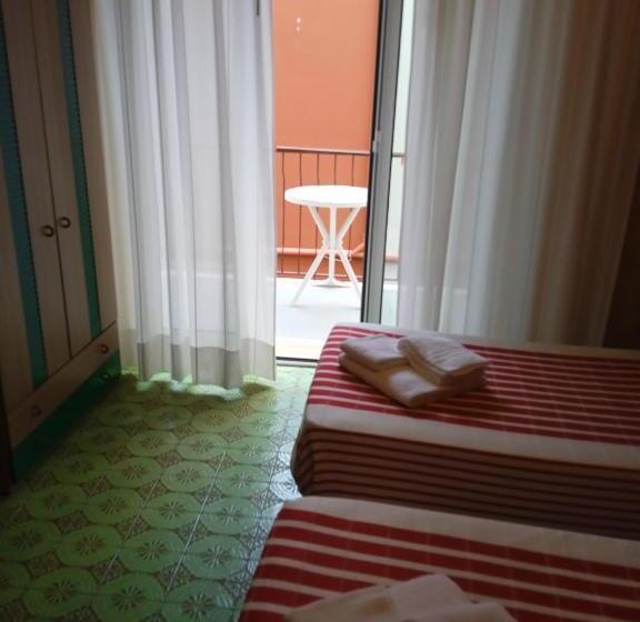 غرفة عائلية, Albergo Stella Di Mare