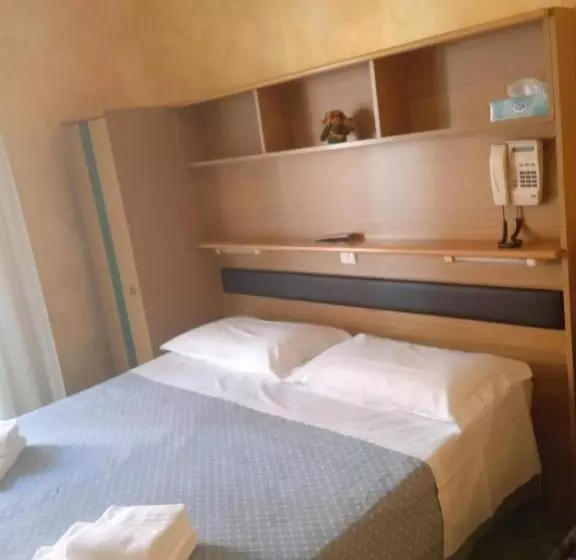 اتاق استاندارد با بالکن, Albergo Stella Di Mare