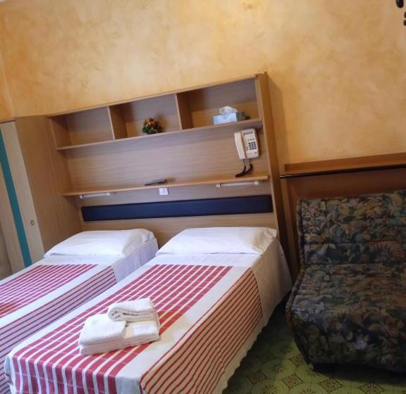 Номер Стандарт с Балконом, Albergo Stella Di Mare