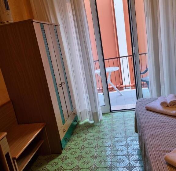 Номер Стандарт с Балконом, Albergo Stella Di Mare