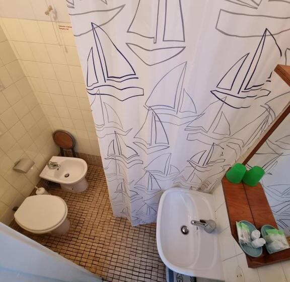Quarto Estandar com Sacada, Albergo Stella Di Mare