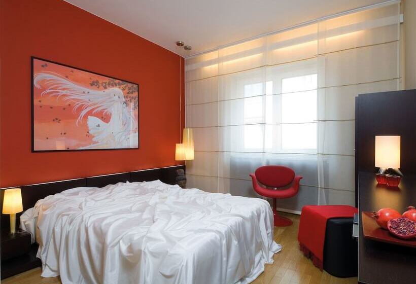 غرفة كلاسيكية, Aurora